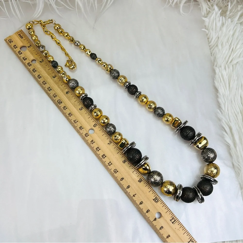 Mixed Metal Hammered Modern goldtone black Beaded Necklace.